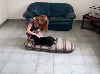Brasileira Fazendo Zoofilia